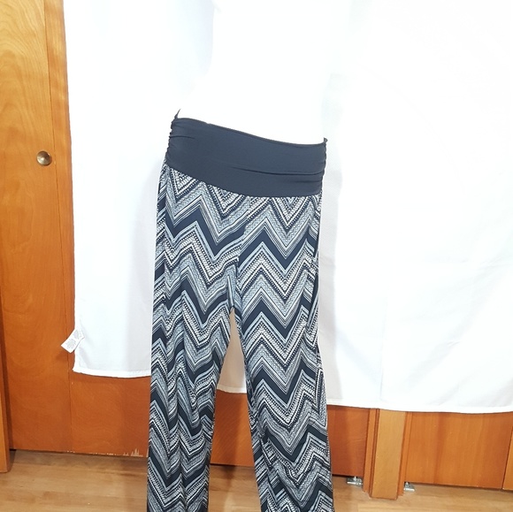 Beautiful Apt.9 Women's Pant - Picture 8 of 8